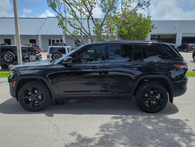 new 2024 Jeep Grand Cherokee car, priced at $36,600