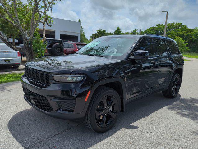 new 2024 Jeep Grand Cherokee car, priced at $36,600