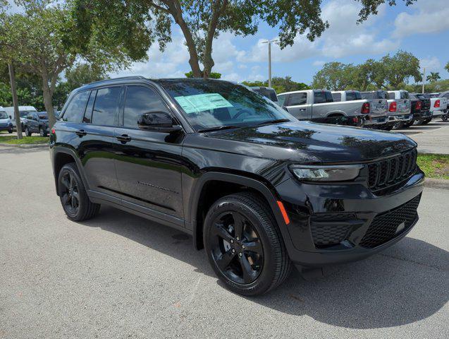 new 2024 Jeep Grand Cherokee car, priced at $36,600