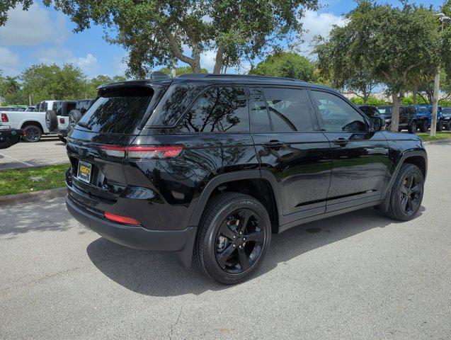 new 2024 Jeep Grand Cherokee car, priced at $36,600