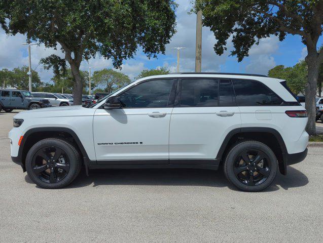 new 2024 Jeep Grand Cherokee car, priced at $36,005