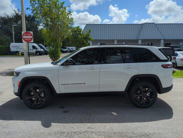 new 2024 Jeep Grand Cherokee car, priced at $41,200