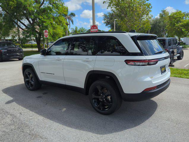 new 2024 Jeep Grand Cherokee car, priced at $41,200