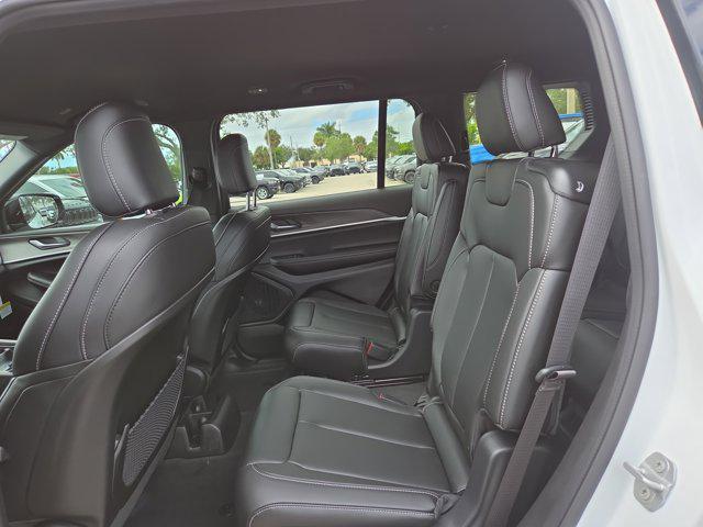 new 2025 Jeep Grand Cherokee L car, priced at $37,117