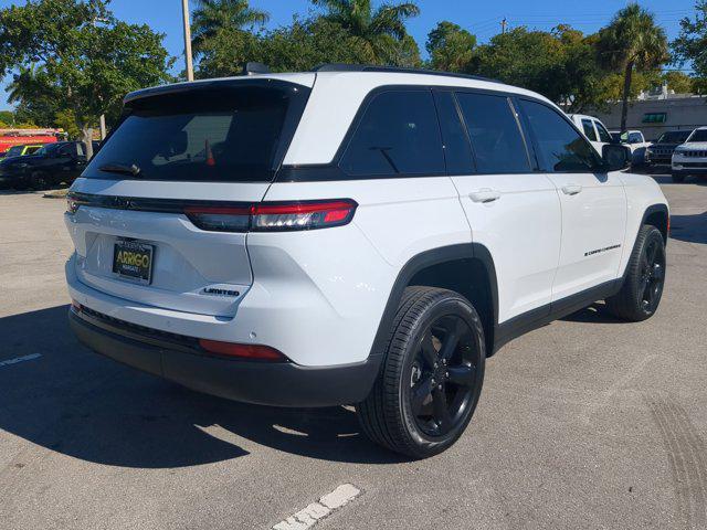 new 2024 Jeep Grand Cherokee car, priced at $41,200