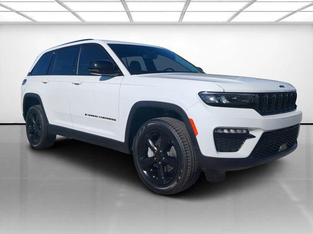 new 2024 Jeep Grand Cherokee car, priced at $41,200