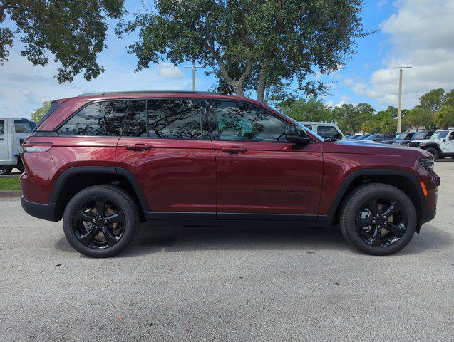 new 2024 Jeep Grand Cherokee car, priced at $47,235