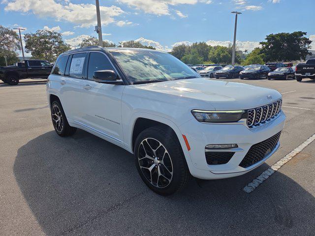 new 2025 Jeep Grand Cherokee car, priced at $59,739