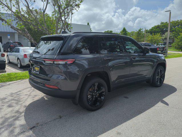 new 2024 Jeep Grand Cherokee car, priced at $36,600