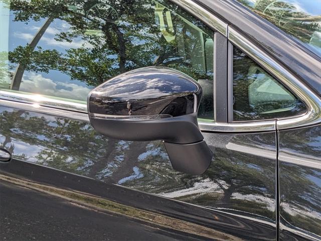 new 2023 Chrysler Pacifica car, priced at $35,473