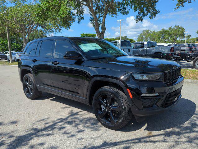 new 2024 Jeep Grand Cherokee car, priced at $41,795