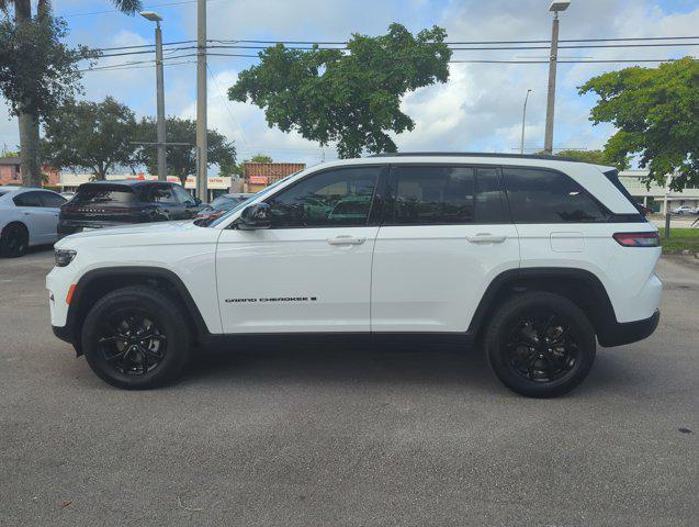 used 2024 Jeep Grand Cherokee car, priced at $39,997