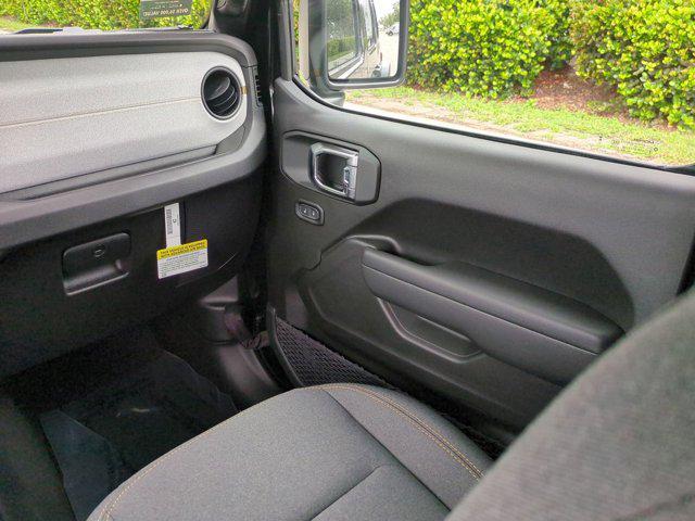 new 2025 Jeep Wrangler car, priced at $46,190