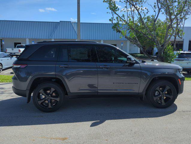 new 2024 Jeep Grand Cherokee car, priced at $36,600