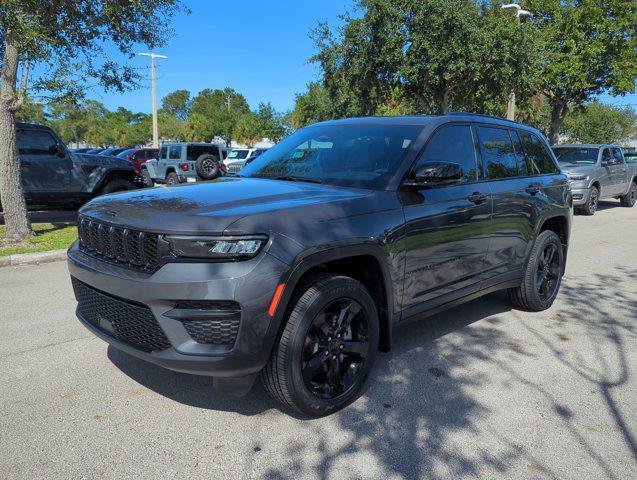 new 2024 Jeep Grand Cherokee car, priced at $36,600