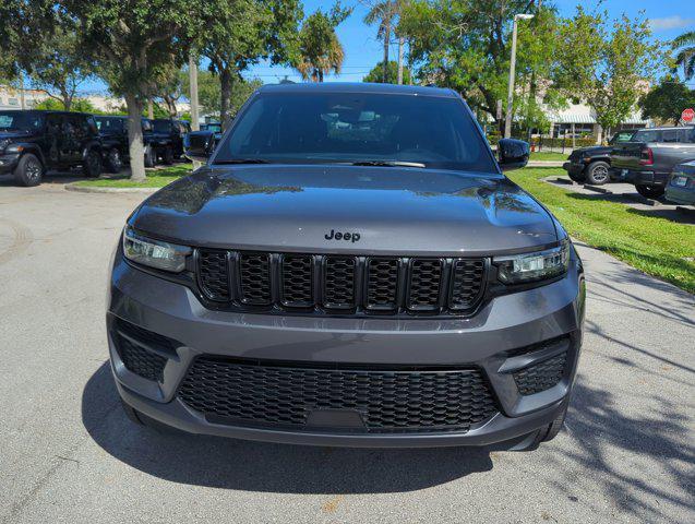 new 2024 Jeep Grand Cherokee car, priced at $36,600