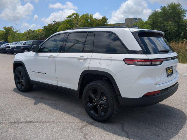 new 2024 Jeep Grand Cherokee car, priced at $42,200