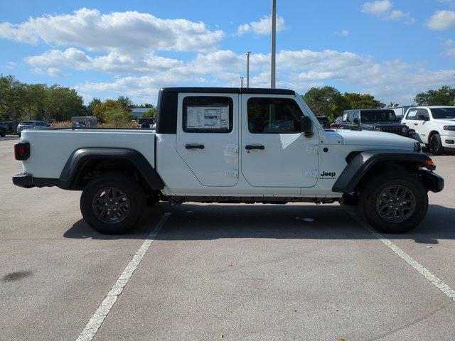 new 2025 Jeep Gladiator car, priced at $39,482