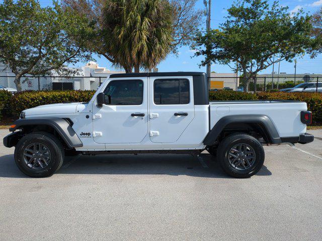 new 2025 Jeep Gladiator car, priced at $39,482