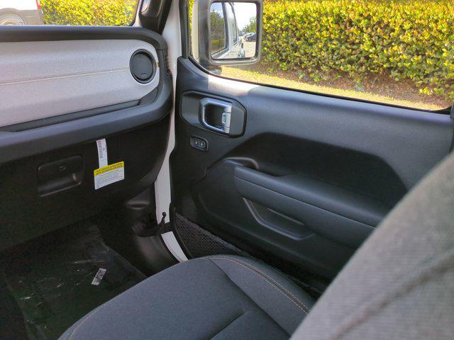 new 2025 Jeep Gladiator car, priced at $39,482