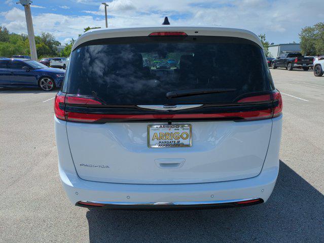 new 2026 Chrysler Pacifica car, priced at $44,318
