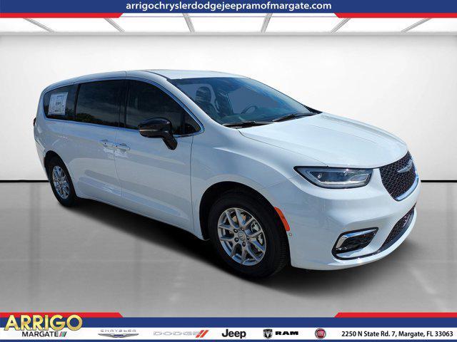 new 2026 Chrysler Pacifica car, priced at $45,568