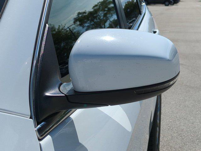 used 2020 Jeep Cherokee car, priced at $17,991