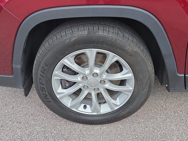 used 2021 Jeep Cherokee car, priced at $16,881