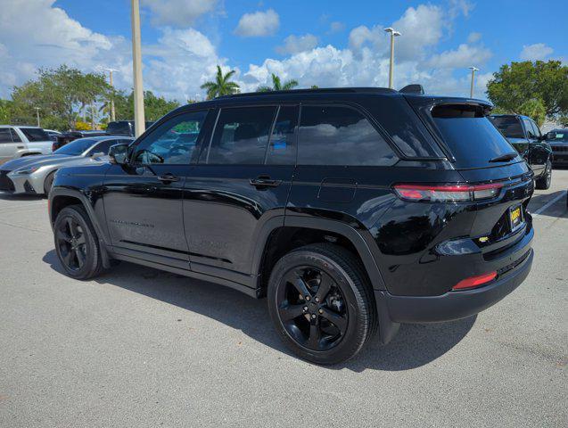 new 2024 Jeep Grand Cherokee car, priced at $36,600