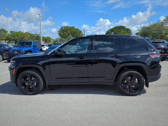 new 2024 Jeep Grand Cherokee car, priced at $36,600