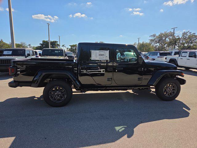 new 2026 Jeep Gladiator car, priced at $44,906