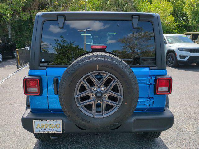 new 2025 Jeep Wrangler car, priced at $43,371