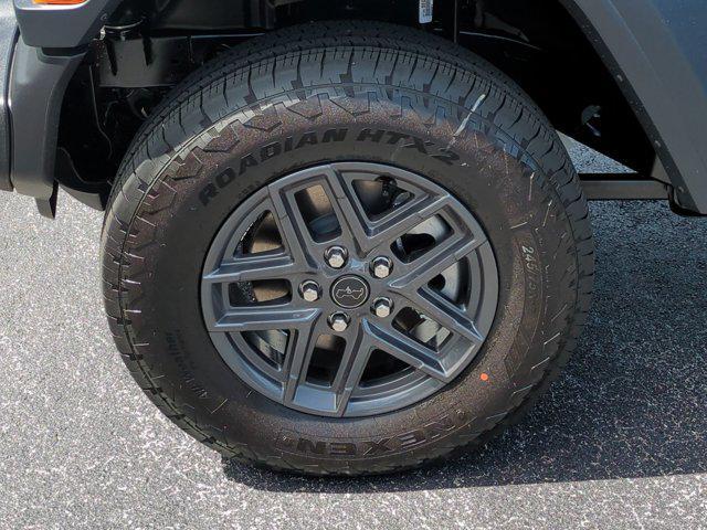 new 2025 Jeep Wrangler car, priced at $43,371