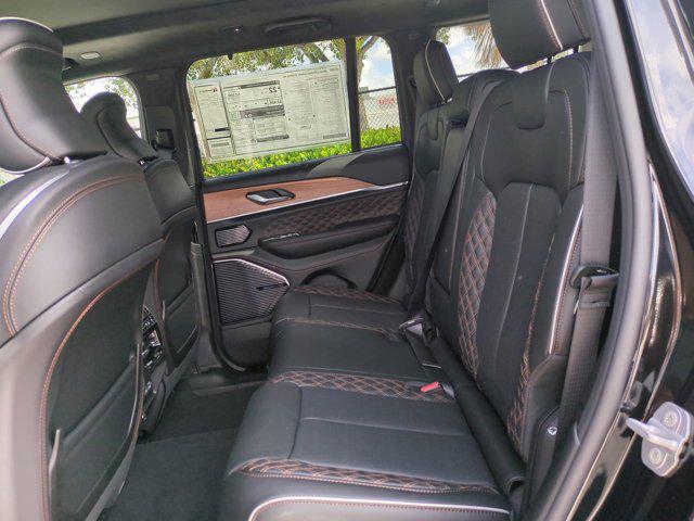 new 2025 Jeep Grand Cherokee car, priced at $60,549