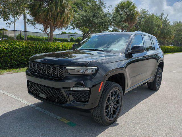 new 2025 Jeep Grand Cherokee car, priced at $60,549