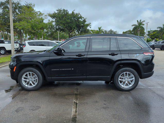 new 2025 Jeep Grand Cherokee car, priced at $34,175