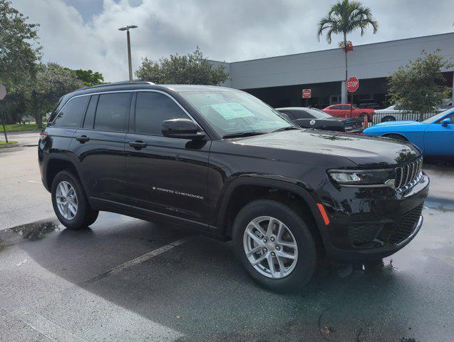 new 2025 Jeep Grand Cherokee car, priced at $34,175