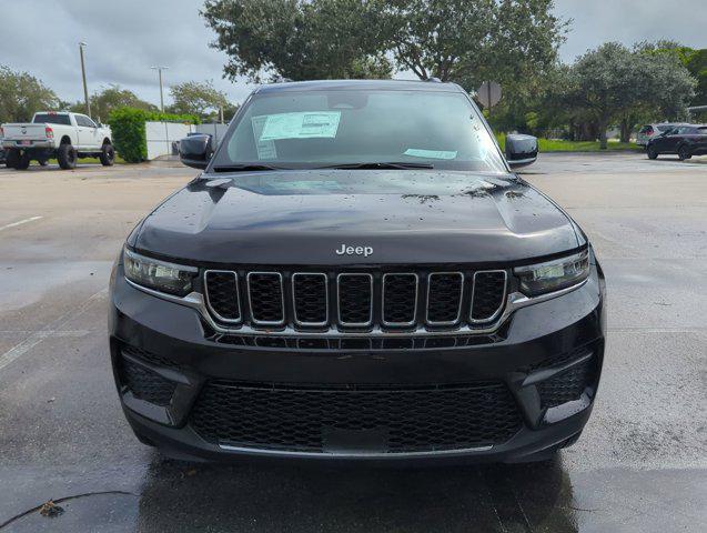 new 2025 Jeep Grand Cherokee car, priced at $34,175