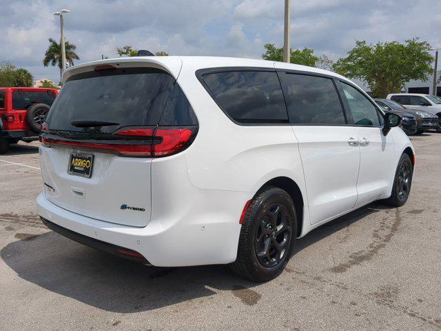 new 2024 Chrysler Pacifica Hybrid car, priced at $53,100