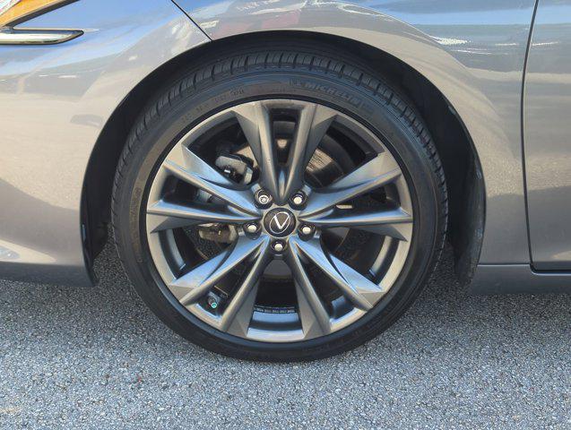 used 2019 Lexus ES 350 car, priced at $24,444