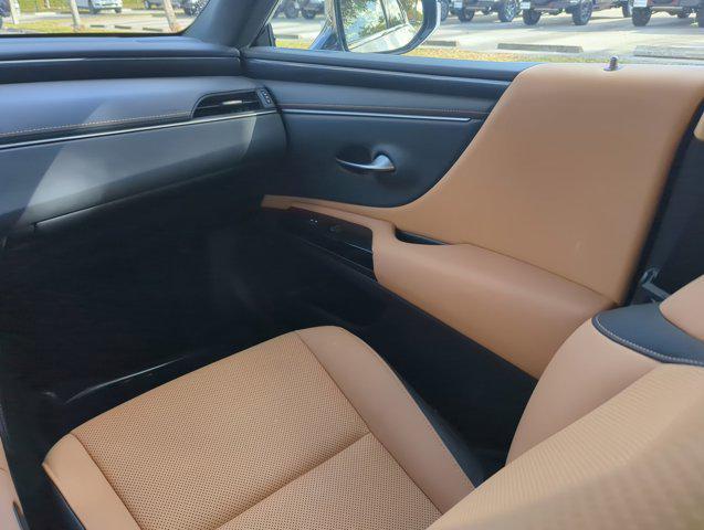 used 2022 Lexus ES 350 car, priced at $33,997