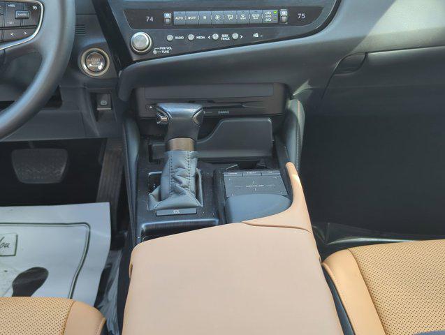 used 2022 Lexus ES 350 car, priced at $33,997