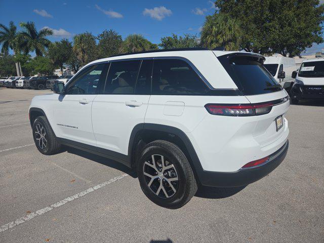 new 2025 Jeep Grand Cherokee car, priced at $35,007