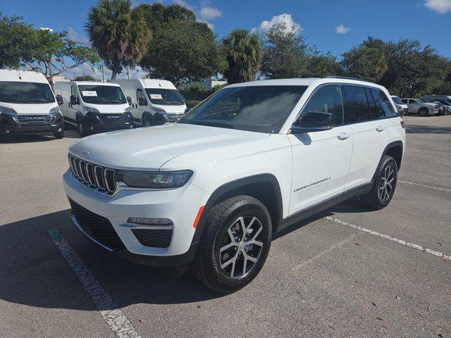 new 2025 Jeep Grand Cherokee car, priced at $35,007