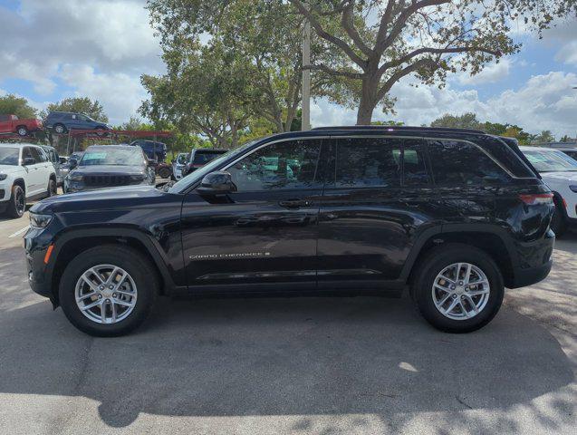 new 2025 Jeep Grand Cherokee car, priced at $34,175