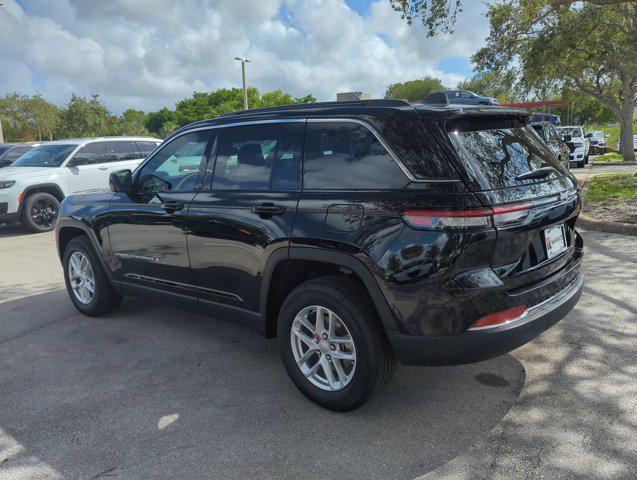 new 2025 Jeep Grand Cherokee car, priced at $34,175