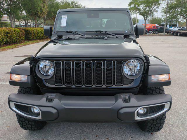 new 2025 Jeep Gladiator car, priced at $44,173