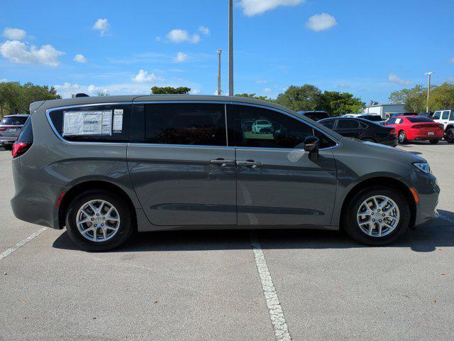 new 2025 Chrysler Pacifica car, priced at $41,159