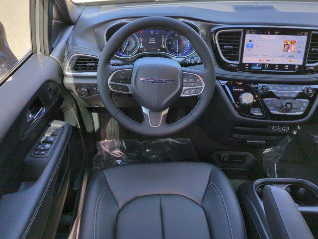 new 2025 Chrysler Pacifica car, priced at $41,159