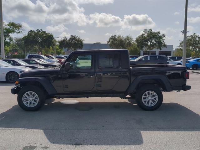 new 2023 Jeep Gladiator car, priced at $76,595